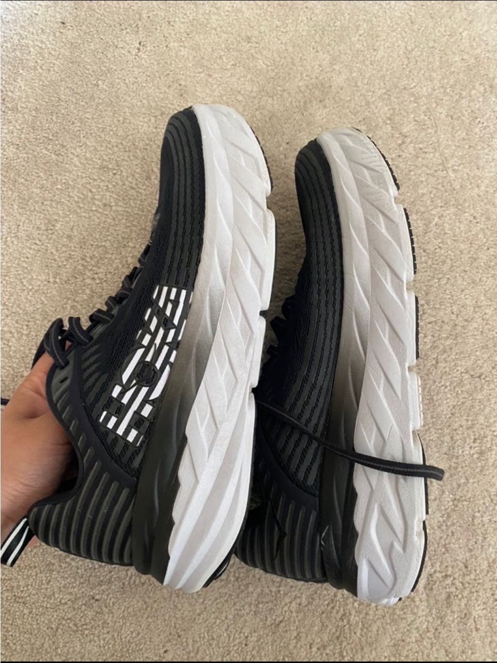 Mens HOKA ONE Bondi 6 Running Shoes size 8